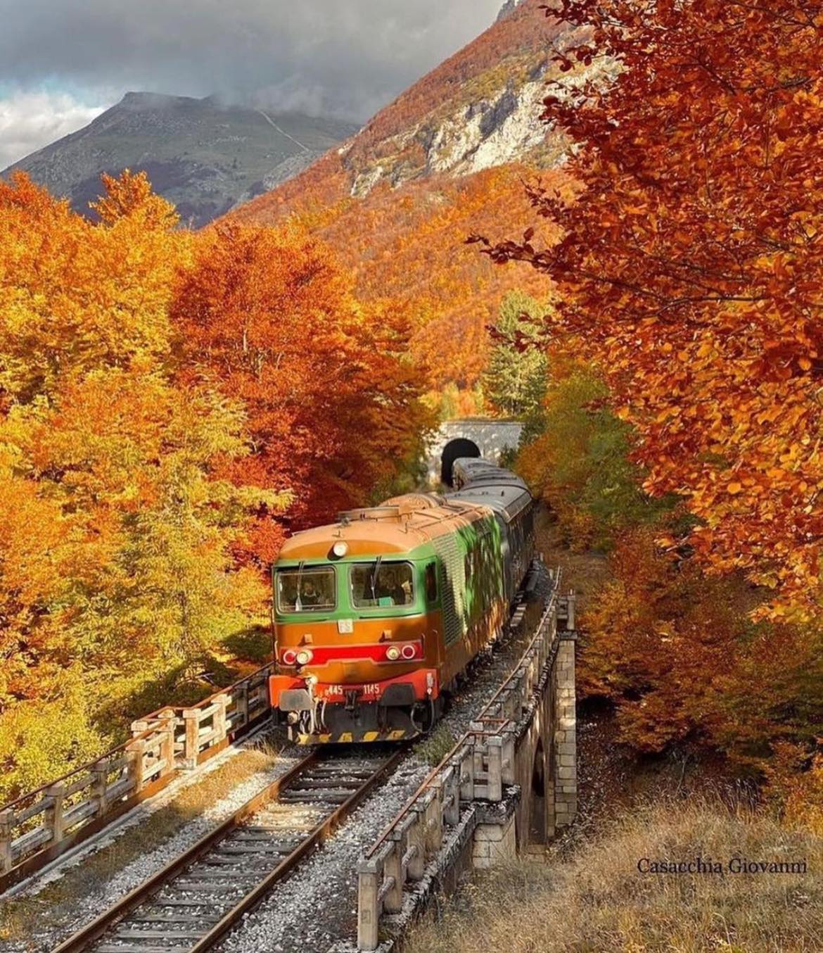 Autunno sulla Ferrovia dei Parchi